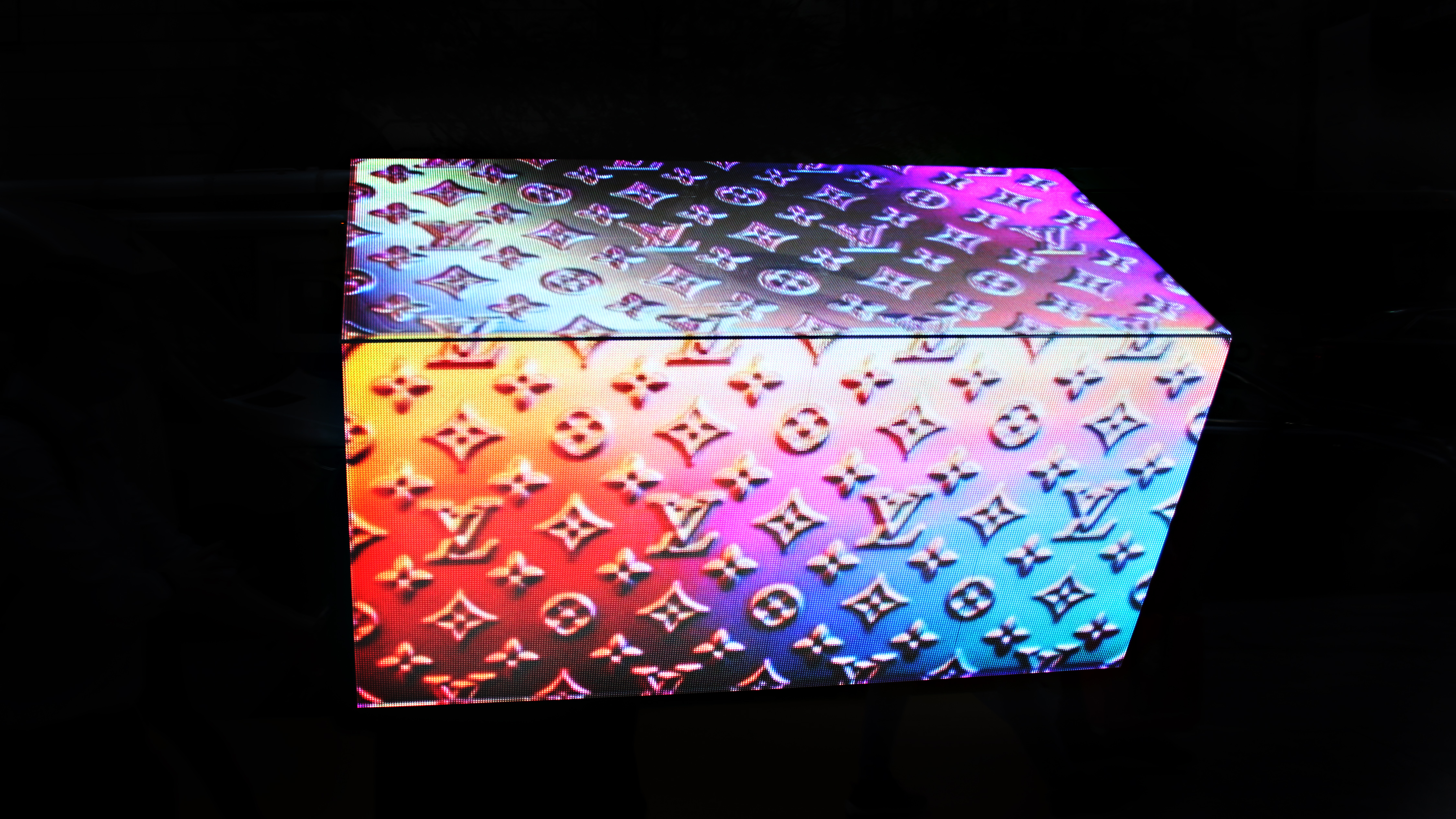 The chromatic LV trunk